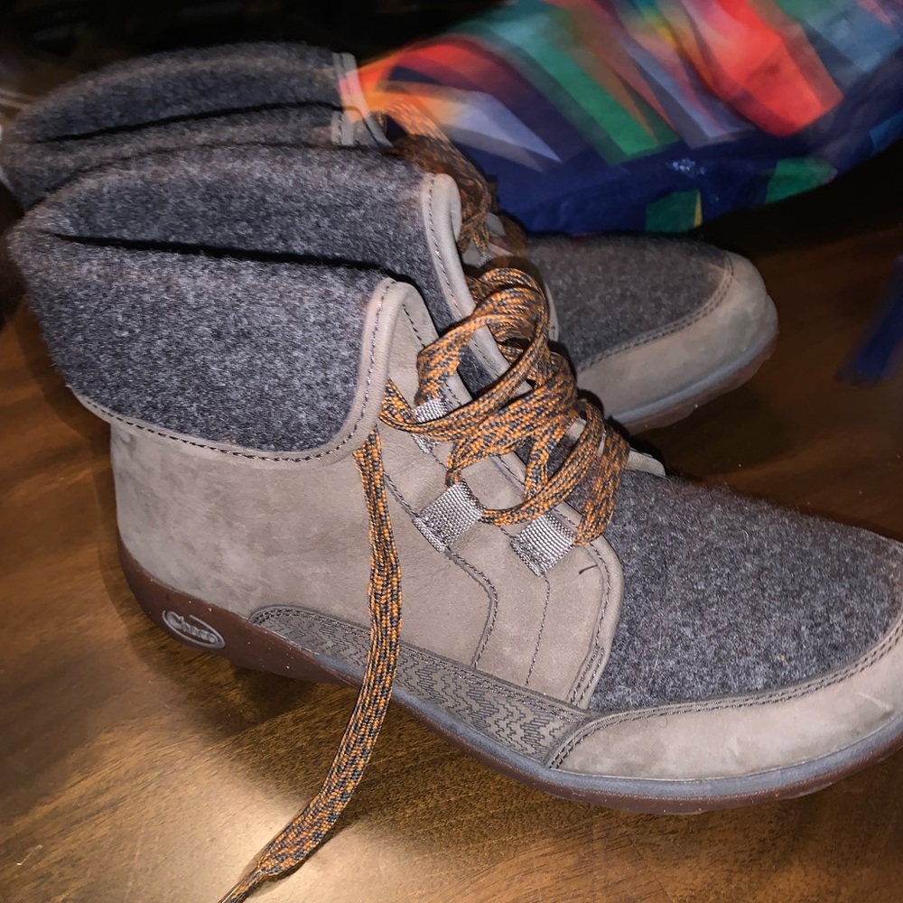 Chaco womens waterproof hiking boot